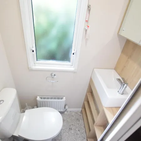 3 Bedroom Caravan Mc34, Lower Hyde, Shanklin, Isle Of Wight Exterior photo