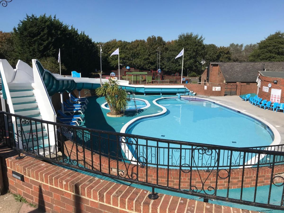 Holiday home 3 Bedroom Caravan Mc34, Lower Hyde, Shanklin, Isle Of Wight