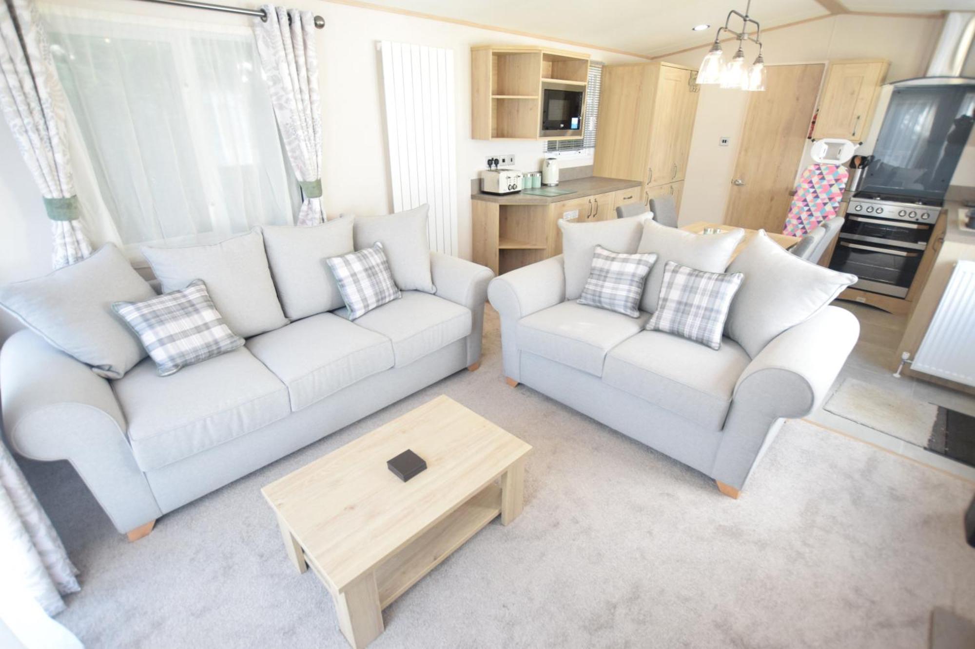 3 Bedroom Caravan Mc34, Lower Hyde, Shanklin, Isle Of Wight